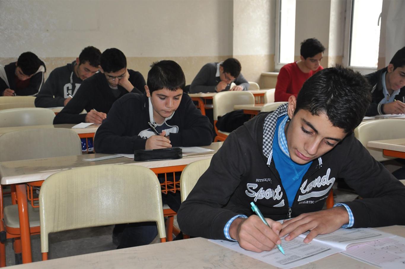 "Kur’an Nesline Kur’an Pınarı" meal sınavı başladı "Kur’an Nesline Kur’an Pınarı" meal sınavı başladı